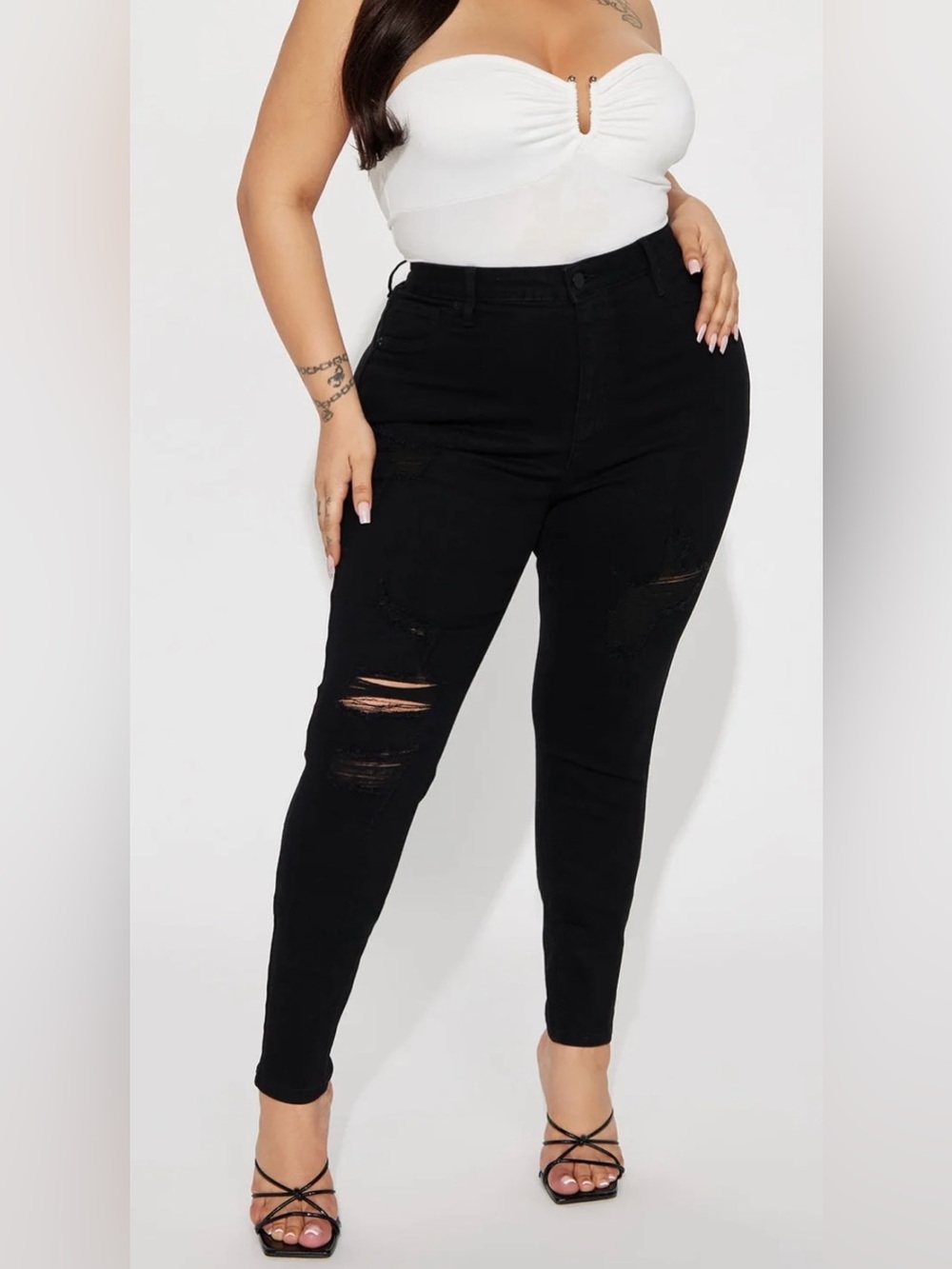 Fashion Nova Curve High Rise Denim Booty Lifting Black Ripped Skinny Jeans Sz 22 - Picture 3 of 12